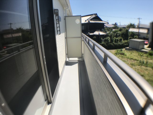 リーブルファイン新舞子　2号棟のバルコニー