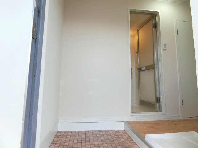 R-BOXOHISHIの玄関|落ち着いた玄関です