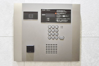 【エントランス】 | オートロック付き