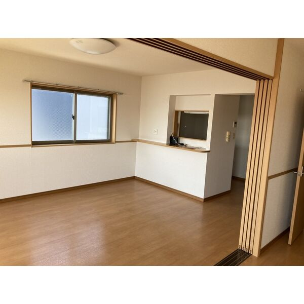 La Verite(ラ・ヴェリテ)の居間・リビング