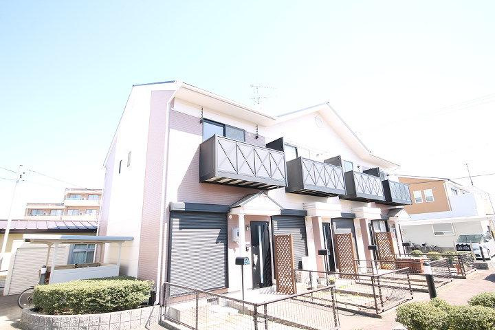 SUNNY HILL Cのエントランス