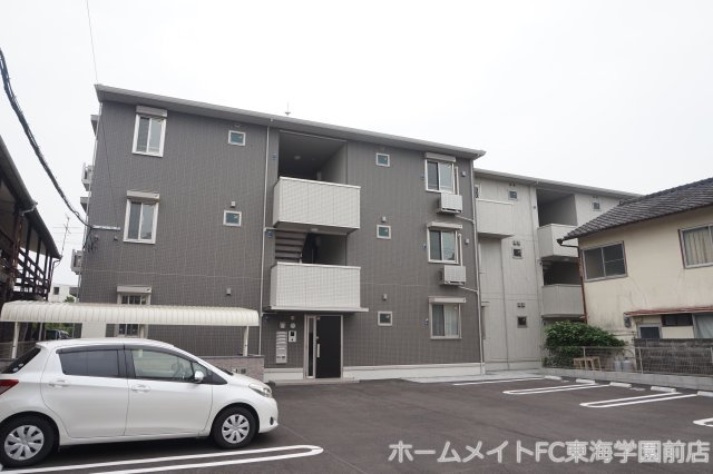 熊本市中央区渡鹿６丁目のアパートの外観