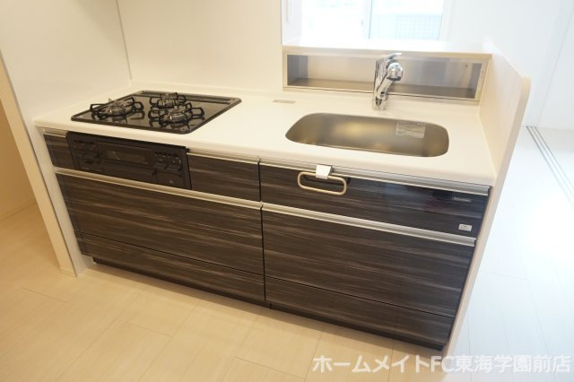 熊本市中央区渡鹿６丁目のアパートのキッチン