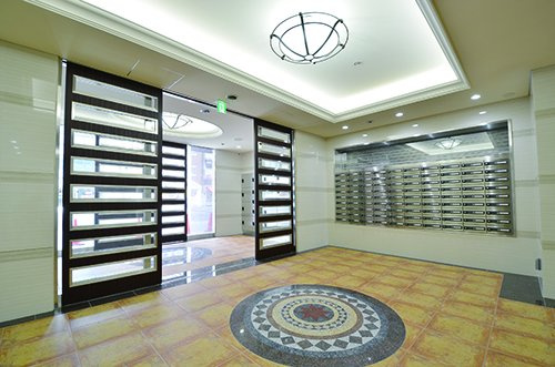 【エントランス】