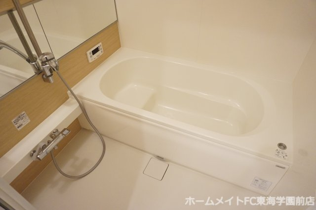 合志市須屋のアパートの浴室