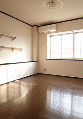 【居間・リビング】 | サンハイツ坂口 | 居間です