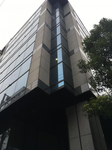 蔵前イセキビルの外観