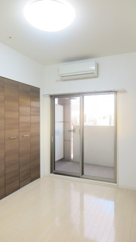 LUXE難波EASTの居間・リビング