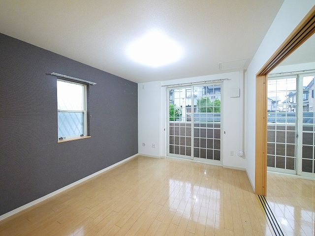 シャルマンコートの居間・リビング|使いやすい居間です