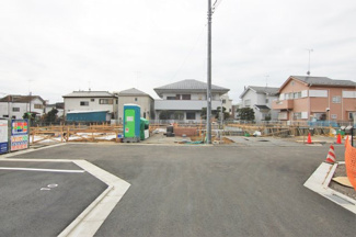 【前面道路含む現地写真】