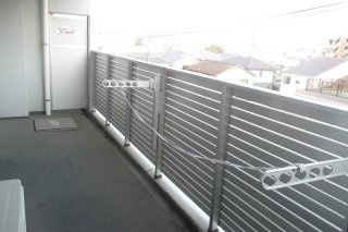 熊本市中央区水前寺３丁目の賃貸マンションのバルコニー