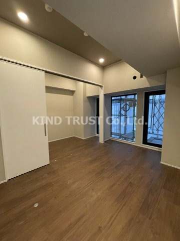 ブエナビスタ西天満の居間・リビング