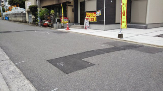 【前面道路含む現地写真】