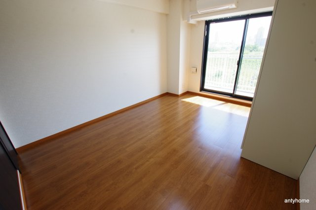 SSK　NORTH　OSAKA　仲介手数料無料の洋室