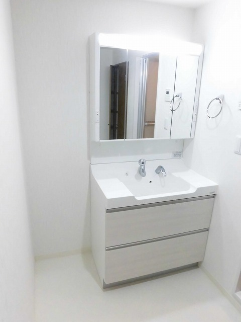 アーク昭島レジデンスの独立洗面台