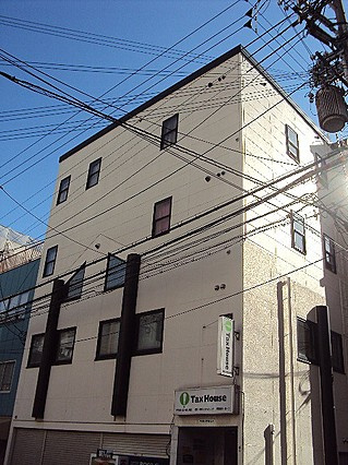 松屋北野坂ビルの外観