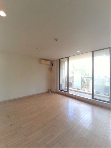 【居間・リビング】 | プレミアガーデン本郷 | 【プレミアガーデン本郷】