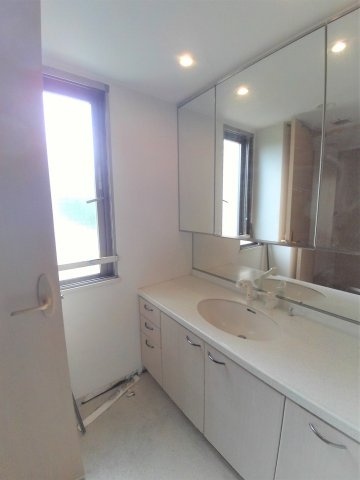 【洗面所】 | プレミアガーデン本郷 | 【プレミアガーデン本郷】