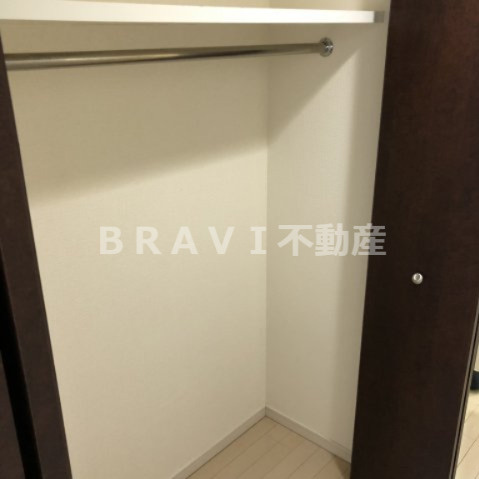 サムティ本町東レジックス　BRAVI不動産の収納|【サムティ本町東レジックス】ちょっとした収納スペースも充実しています