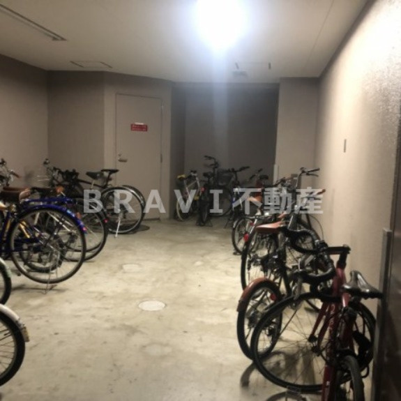 サムティ本町東レジックス　BRAVI不動産のその他共用部分|【サムティ本町東レジックス】駐輪場