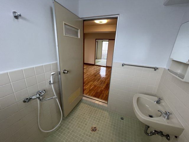 【内装】 | サンライズ上田 | 別部屋の写真となります。