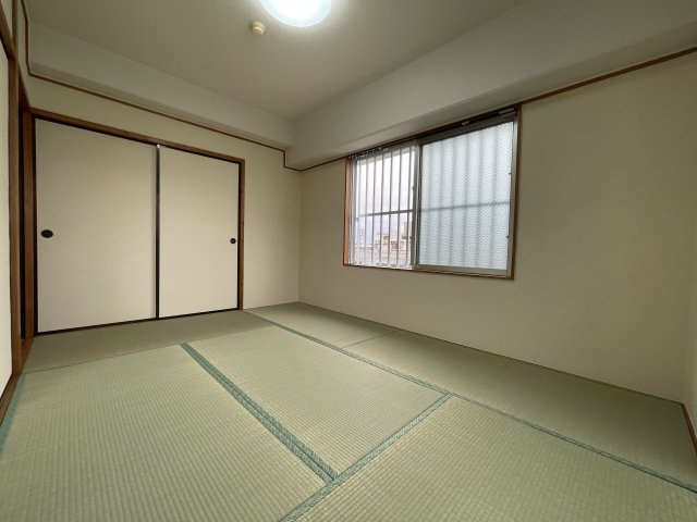 【内装】 | サンライズ上田 | 別部屋の写真となります。