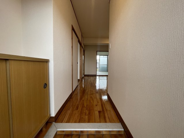 【内装】 | サンライズ上田 | 別部屋の写真となります。