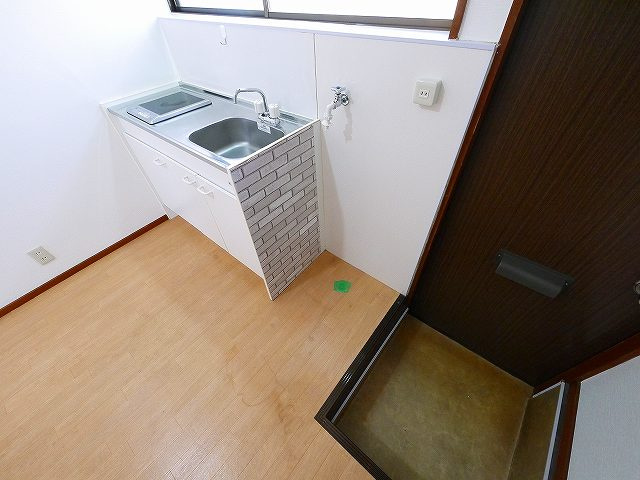 三条三和ハイツのキッチン|キッチンでお料理をお楽しみください