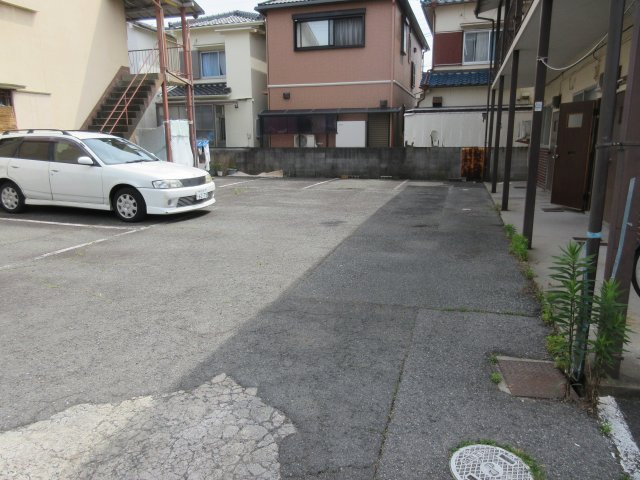 第１松雅荘の駐車場