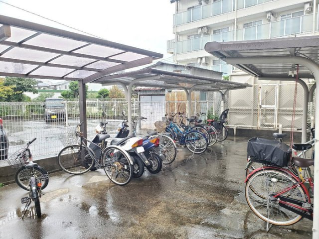 川西市南花屋敷４丁目のアパートのその他共用部分