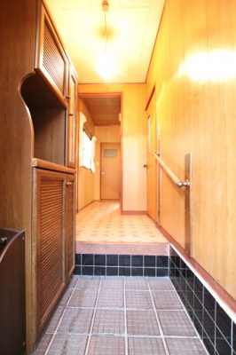 【玄関】 | 堺市東区西野3-17