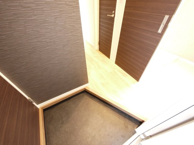 フレグランスＵの玄関|明るい玄関です