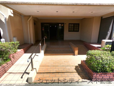 【エントランス】 | ノバカネイチ中津