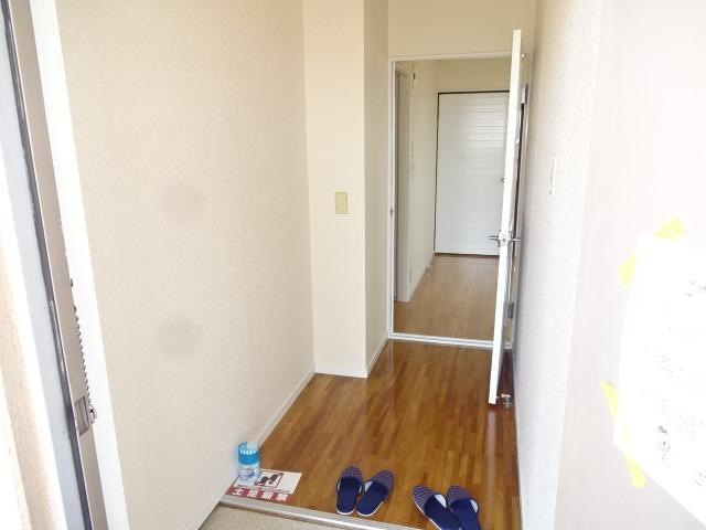 シャトー一宮の玄関|玄関