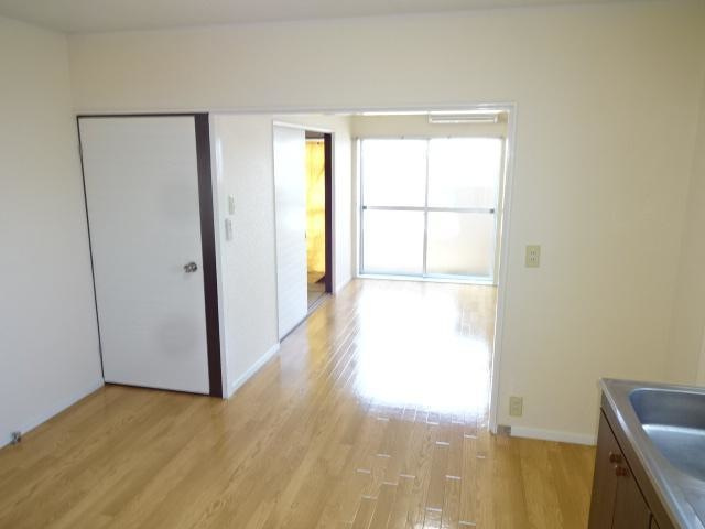 シャトー一宮の居間・リビング|リビング