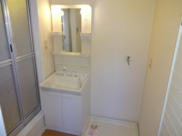 シャトー一宮の洗面所|洗髪洗面化粧台