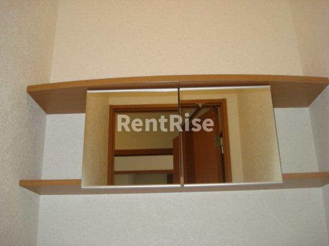 シャロームのトイレ|トイレ棚(イメージ)