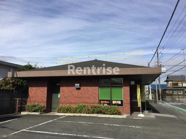 クオリティ パレスのエントランス|尾西信用金庫今伊勢支店馬寄出張所 0.5km