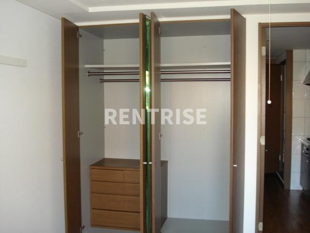 プチ・桃の設備|クローゼット