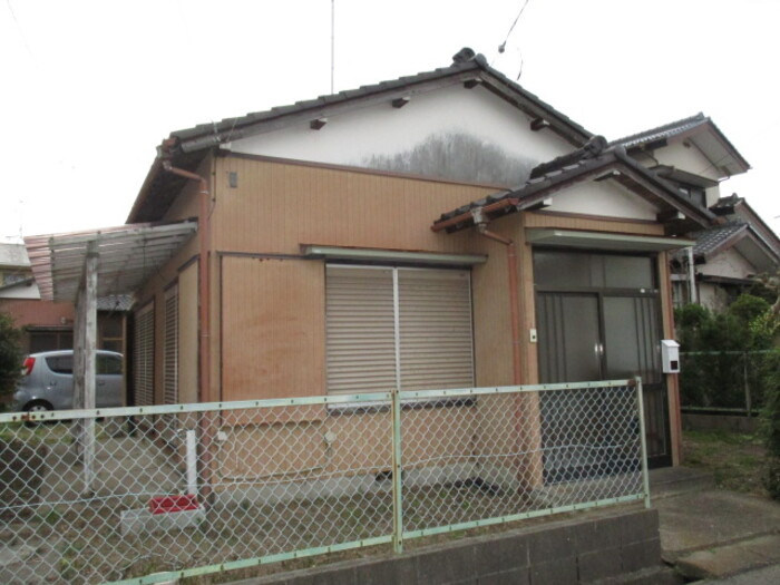 鶴岡貸家の外観