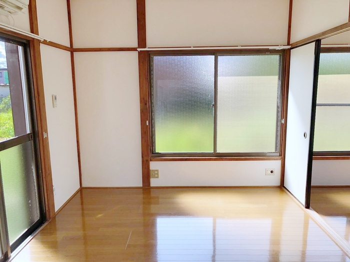 鶴岡貸家の洋室