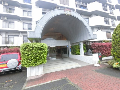 【エントランス】 | ライオンズマンション横浜港南ホワイトヒルズ | エントランス部分です。