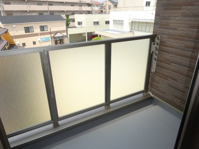 クレール宝塚（山本丸橋）のバルコニー|参考、同建物・同間取りの号室