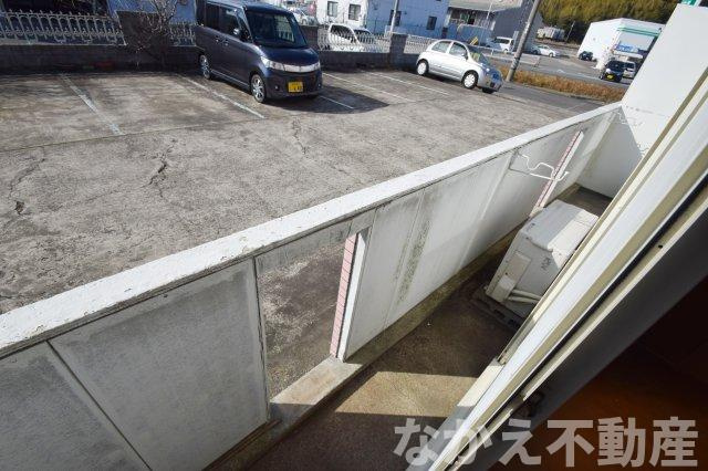 【バルコニー】 | バルコニーからの眺めを楽しみながら食事をしませんか