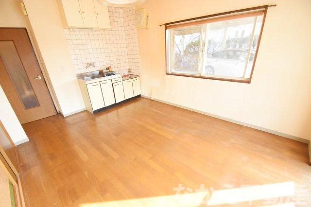 【居間・リビング】 | ゆったりとした居間です