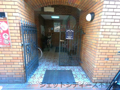 【エントランス】 | ロイヤルメゾン扇町