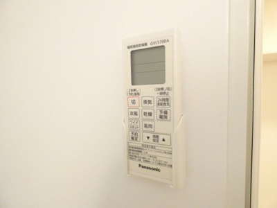 【内装】 | ベルベットコート岩塚