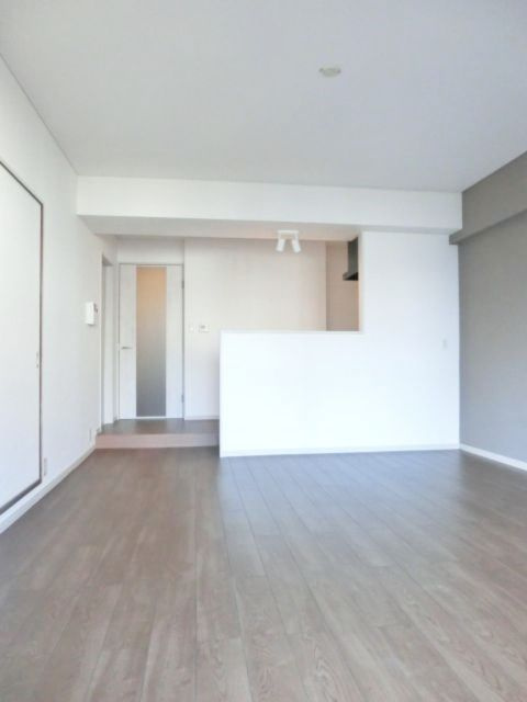 ダイアパレス大名ガーデンの居間・リビング|ダイアパレス大名ガーデン（3LDK）　リビング