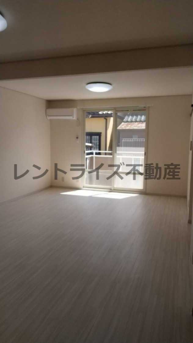 コーポエルノリタケ Ａの居間・リビング