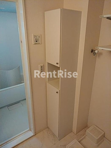 エスペランサ末広の駐車場